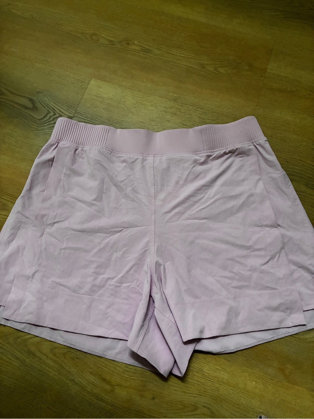 Lululemon Stretch Woven Relaxed-Fit HR Short 4"